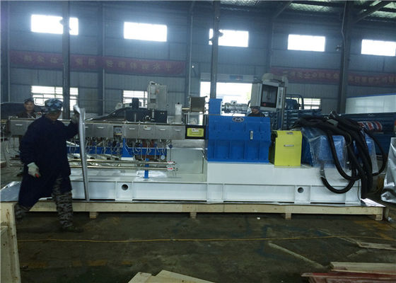 Trung Quốc Máy đùn trục vít đôi bền cho LLDPE và Masterbatch màu 400kg / giờ nhà cung cấp