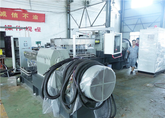 Trung Quốc 600kg / giờ Máy đùn hai giai đoạn cho hệ thống làm hạt PVC với hệ thống Pelletizing nhà cung cấp